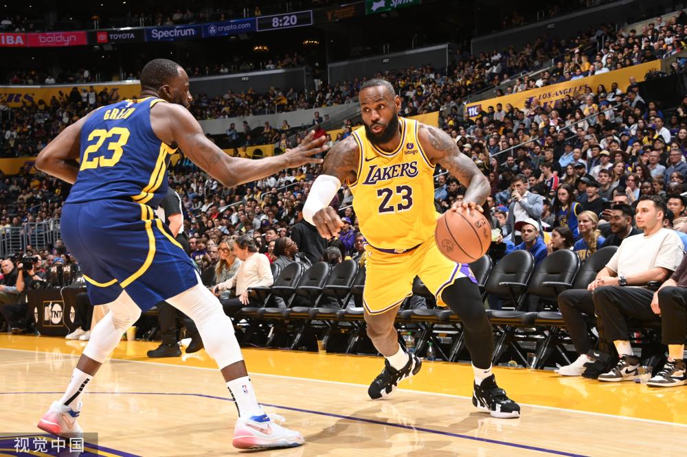 何成为争抢 何成为争抢