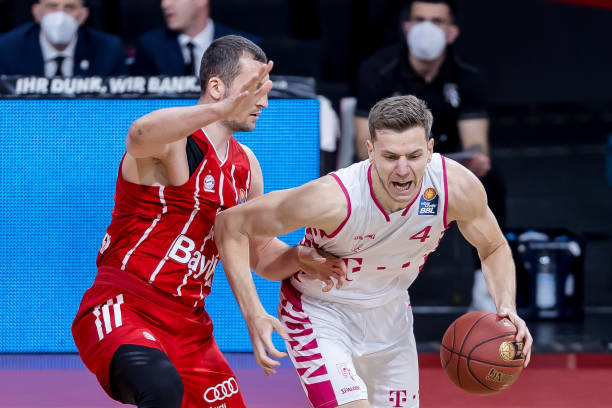 判增添了重 判增添了重